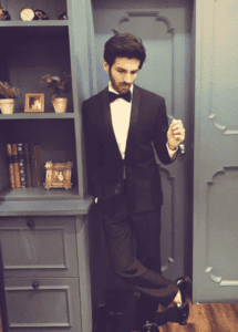 Kartik Aaryan height