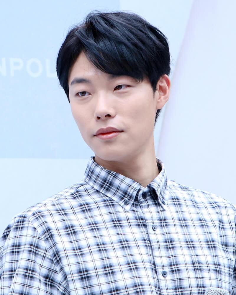 Ryu Jun-yeol: The Multifaceted Star Behind the Spotlight